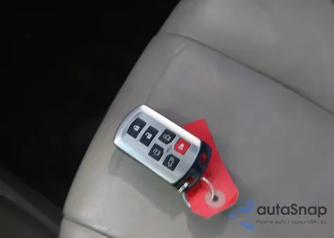 2014 Toyota Sienna Xle V6 8 Passenger from USA, damaged, VIN 5TDYK3DC4ES495522